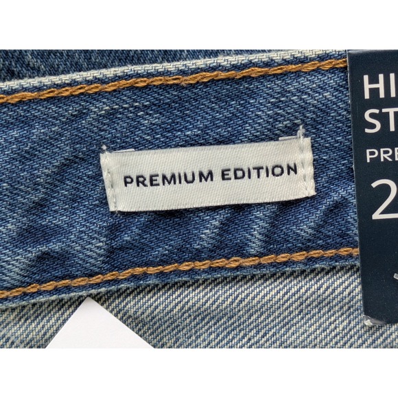 J. Crew‎ Premium Edition Straight Jean Button Fly Womens 24 Blue Fleur NWT BT081 - Picture 6 of 8